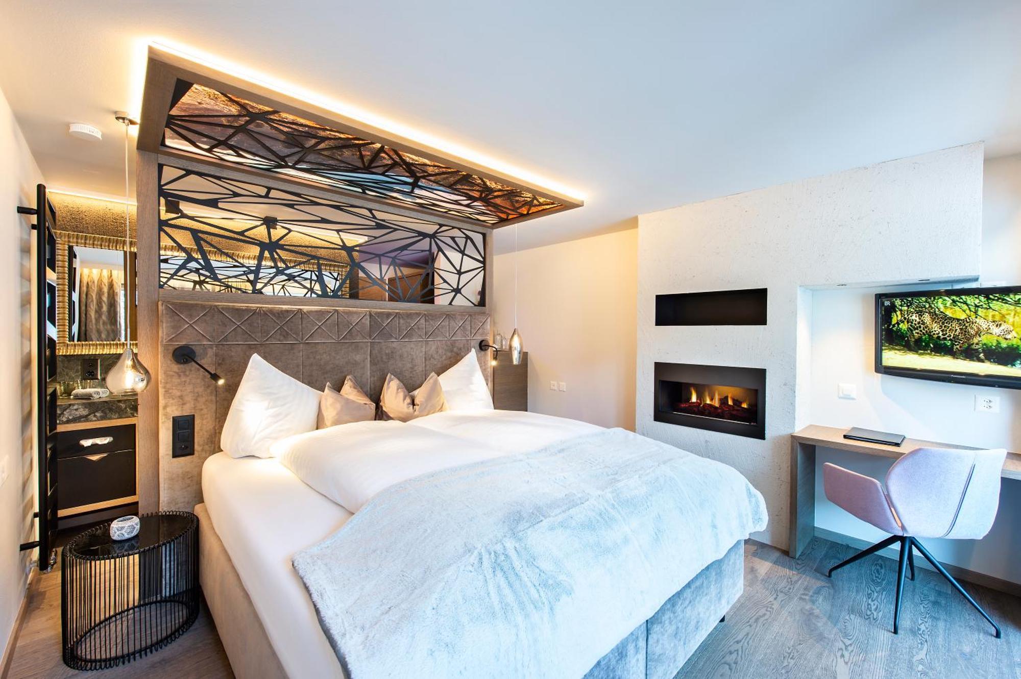 Laret Private Boutique Hotel - Adults Only Samnaun Exterior photo