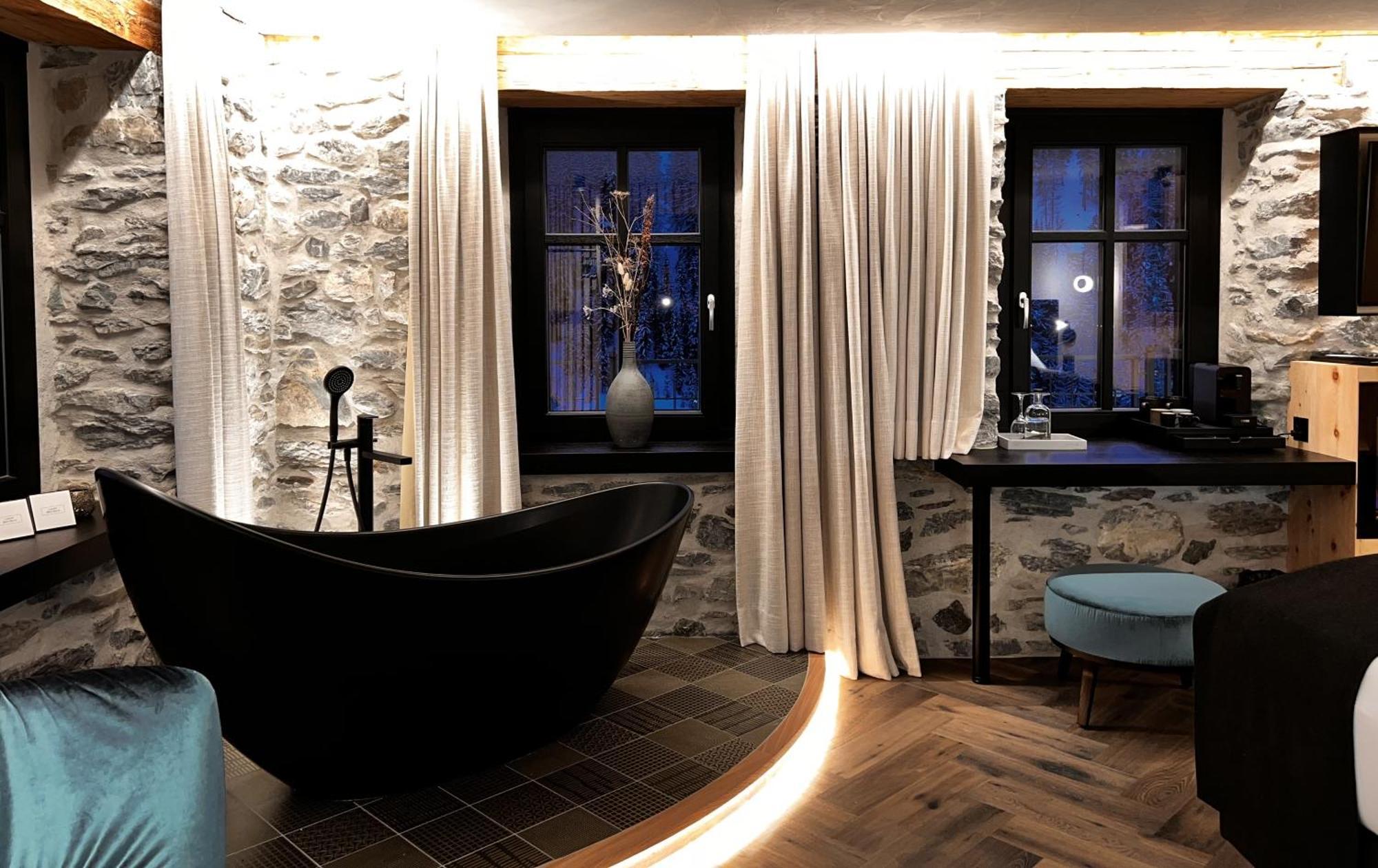 Laret Private Boutique Hotel - Adults Only Samnaun Exterior photo